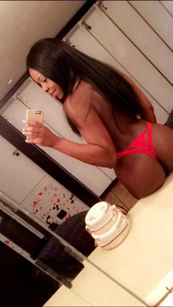 , 21  female escort, Kingston
