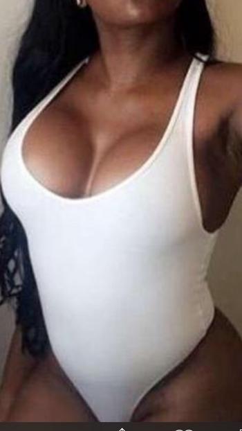 , 21  female escort, Kingston