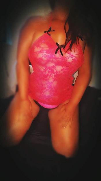 , 30  female escort, Kingston