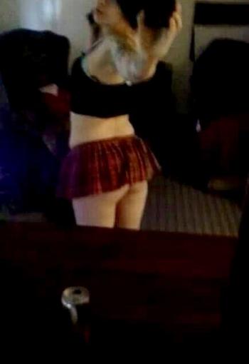 , 22  female escort, Kingston
