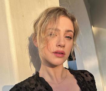 Rossi, 23 Mixed female escort, Kingston