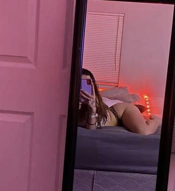 aubrey, 24 Caucasian/White female escort, Kingston