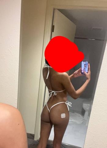 Jessica, 21 Black female escort, Kingston
